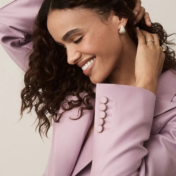 NWT Gorjana Banks Shimmer Earrings Gold - Picture 4 of 4